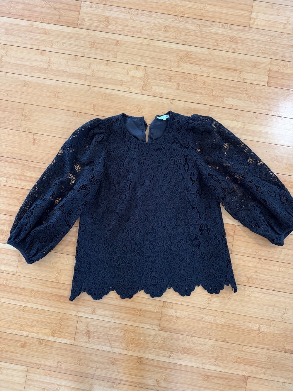 Jade Black Lace Puff-Sleeve Blouse